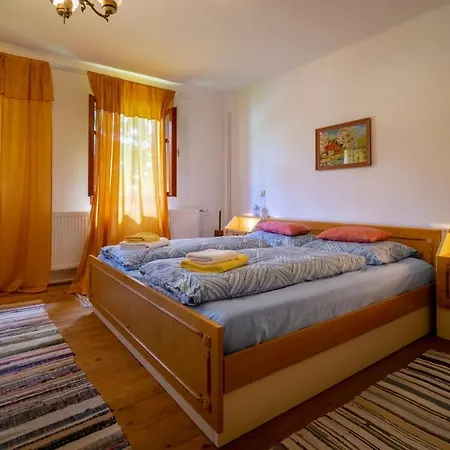 Chalet Kuca Za Odmor Feniks 3