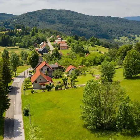 Kuca Za Odmor Feniks 3 * Ravna Gora